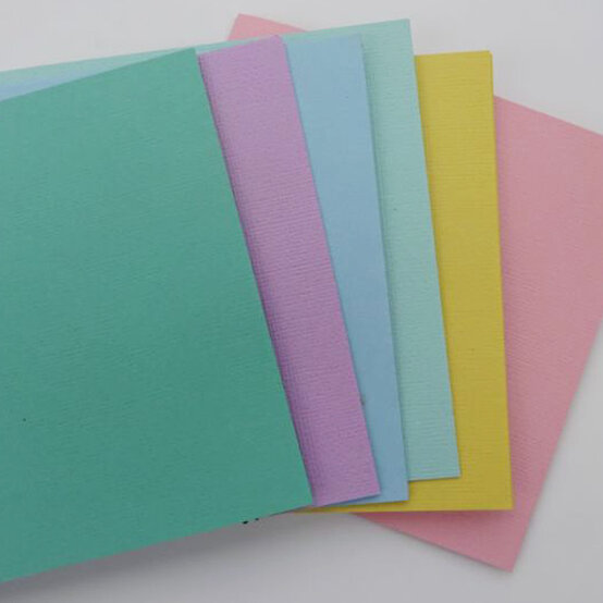 jane-davenport-die-cut-notelets_step1.jpg?sw=554&q=85