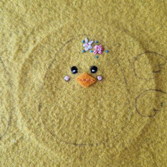 idea%5Fsew%2Deaster%2Ddecorations%2Dfor%2Dall%2Dages%2Dadult%5Fstep2a.jpg?sw=554&q=85