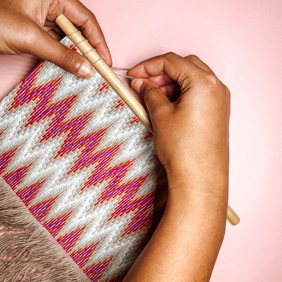 how_to_make_a_bargello_wallhanging_step-9.1.jpg?sw=554&q=85