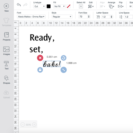 Cricut_How_to_make_a_personalised_baking_hamper_Cricut%20apron_step%204.png?sw=554&q=85