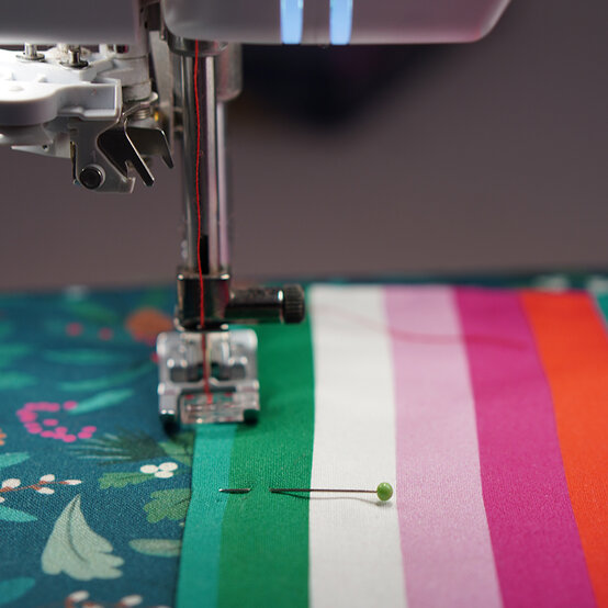 how-to-sew-a-craft-organiser_step10.jpg?sw=554&q=85