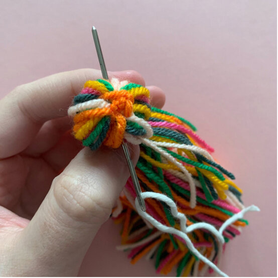 Ideas_How-to-make-a-tiered-tassel-garland_step_12_A.jpeg?sw=554&q=85