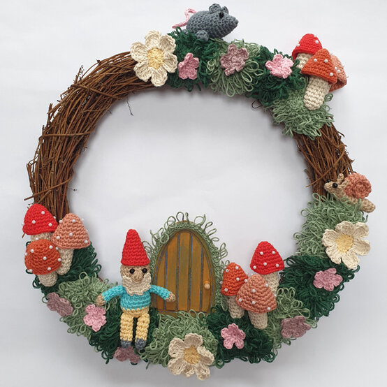 idea_hidden-garden-wreath_step7.jpg?sw=554&q=85