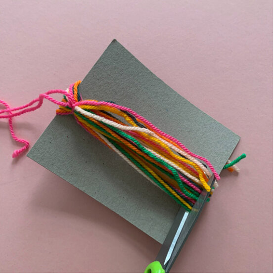 Ideas_How-to-make-a-tiered-tassel-garland_step_4_A.jpeg?sw=554&q=85