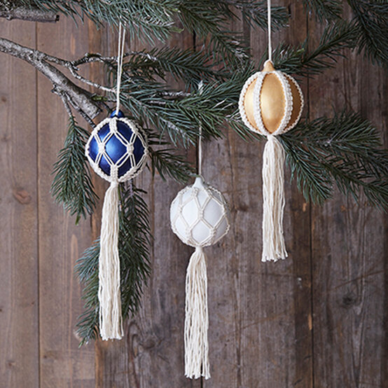 idea_get-started-in-macrame_baubles.jpg?sw=554&q=85