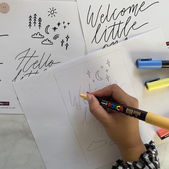 Baby%20Shower%20Acrylic_Step_3.6.jpg?sw=554&q=85