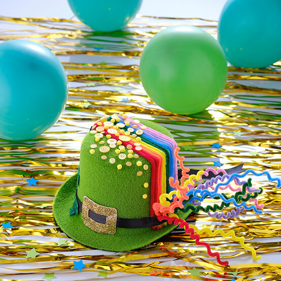 how-to-make-a-st-patricks-day-hat_step-7a.jpg?sw=554&q=85
