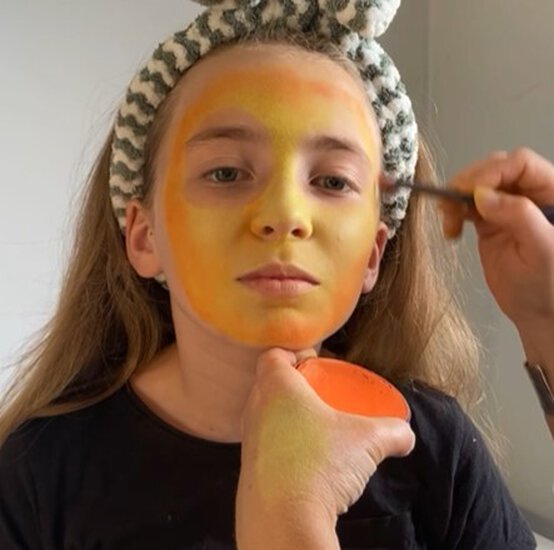 halloweenpumpkin_step2.jpg?sw=554&q=85