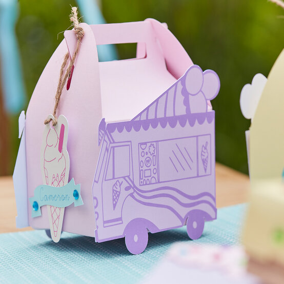 cricut_how-to-make-ice-cream-van-party-bags_hero.jpg?sw=554&q=85