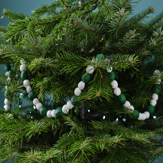 idea_botanical-round-up_garland.jpg?sw=554&q=85