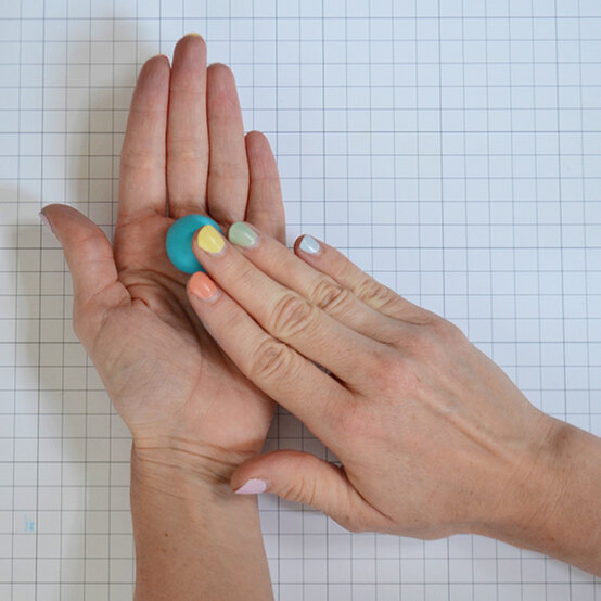 back-to-school-bag-tassel-1.jpg?sw=554&q=85