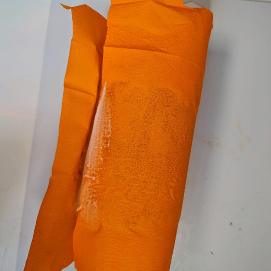 idea_halloween-glass-lanterns-pumpkin_step2b.jpg?sw=554&q=85