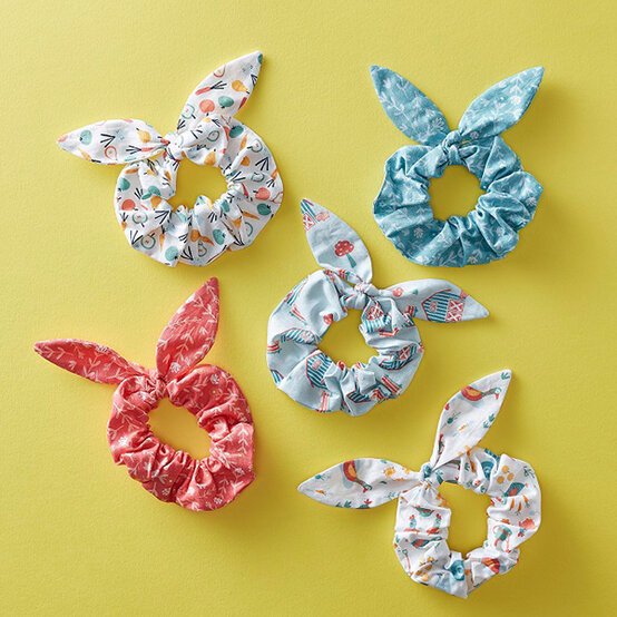 fat%2Dquarter%2Dbunny%2Dscrunchies.jpg?sw=554&q=85