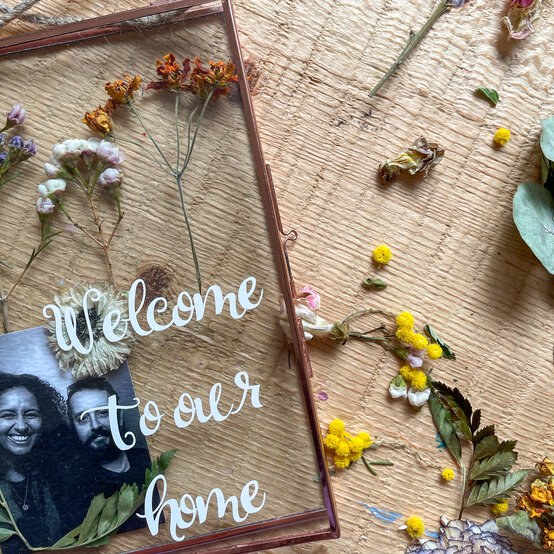 cricut_how_to_make_a_scrapbook_welcome_frame_7.-cricut-glass-frame.jpg?sw=554&q=85