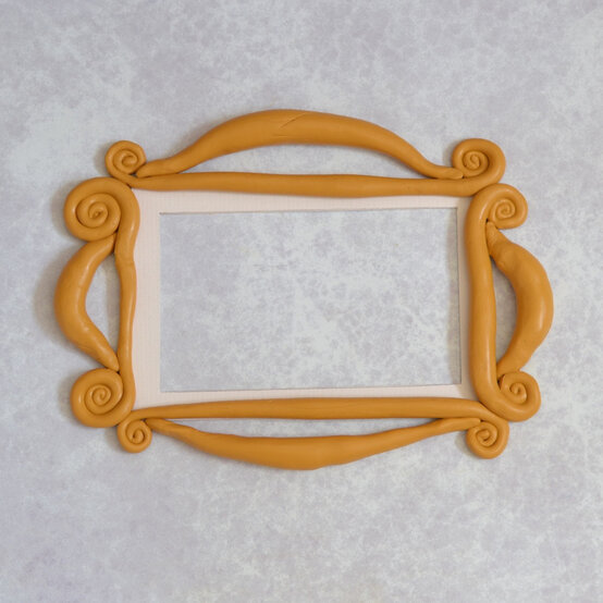 friends-fimo-frame8.jpg?sw=554&q=85