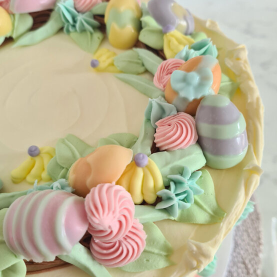 idea%5Feaster%2Dfloral%2Dwreath%2Dcake%5Fstep%2D02.jpg?sw=554&q=85