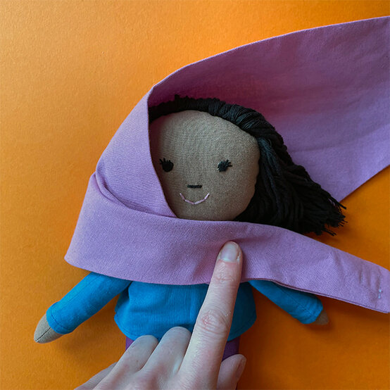 how%2Dto%2Dsew%2Da%2Ddoll%5Fstep%2D21a.jpg?sw=554&q=85