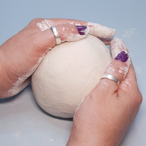 Idea_how-to-make-a-yarn-bowl-with-air-drying-clay_step1c.jpg?sw=554&q=85