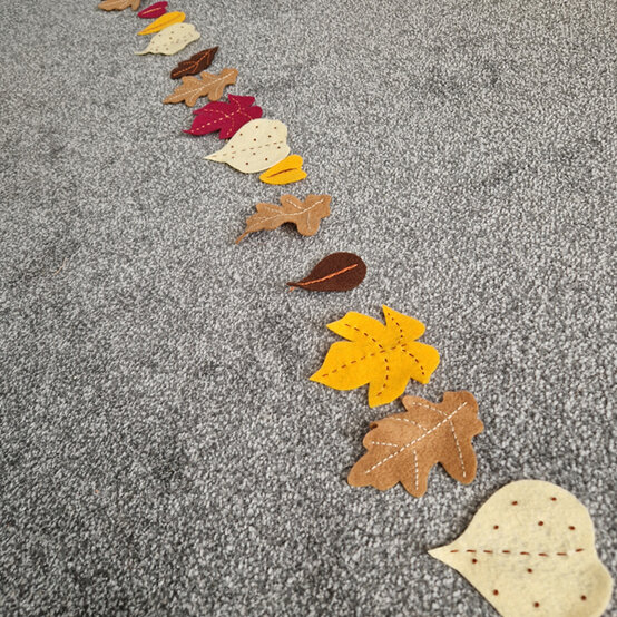 idea_how-to-create-embroidered-autumn-garland_step14a.jpg?sw=554&q=85