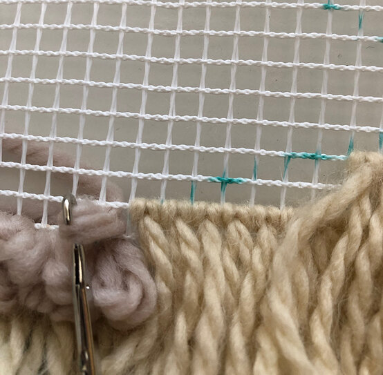 Idea_How-to-make-a-latch-hook-tree_Step-6a.JPG?sw=554&q=85