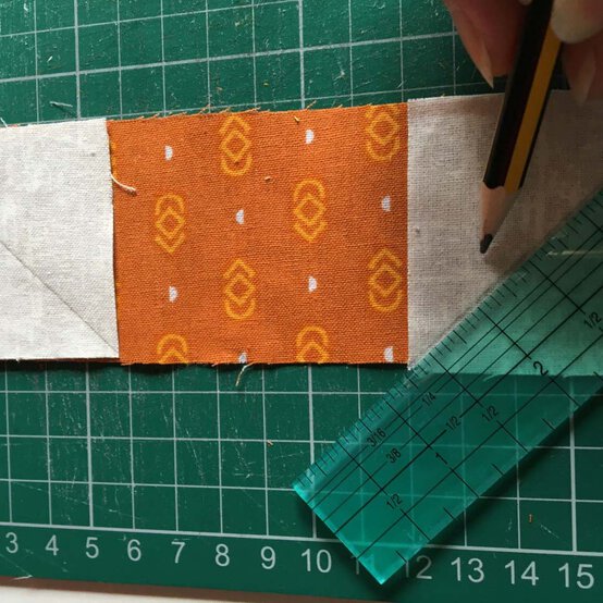 pumpkin-table-runner-step-3.jpg?sw=554&q=85