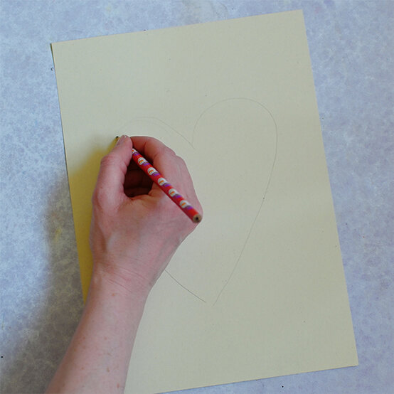 kids-handprint-art-ideas_fingerprint-heart-1.jpg?sw=554&q=85