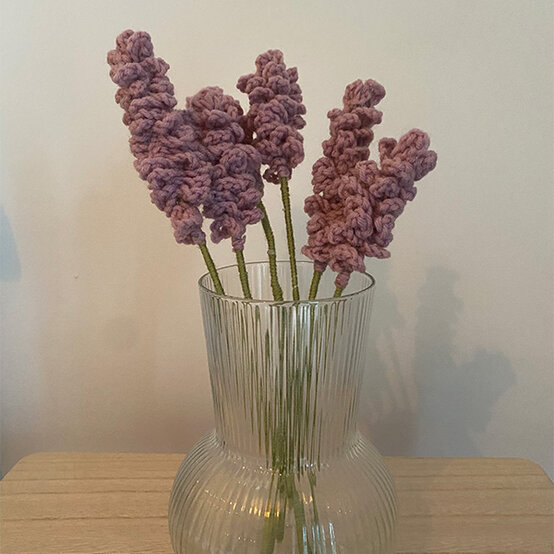 artisan-lauren-hutchins-lavender-bouquet.jpg?sw=554&q=85