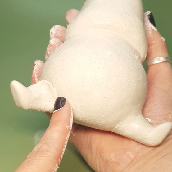 how-to-make-an-air-dry-clay-christmas-gnome_step-7b.jpg?sw=554&q=85