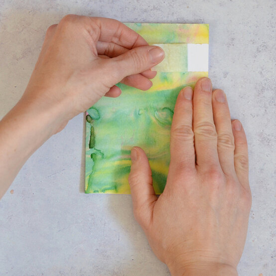 marbled_thank_you_cards_masking_tape_step_4.jpg?sw=554&q=85