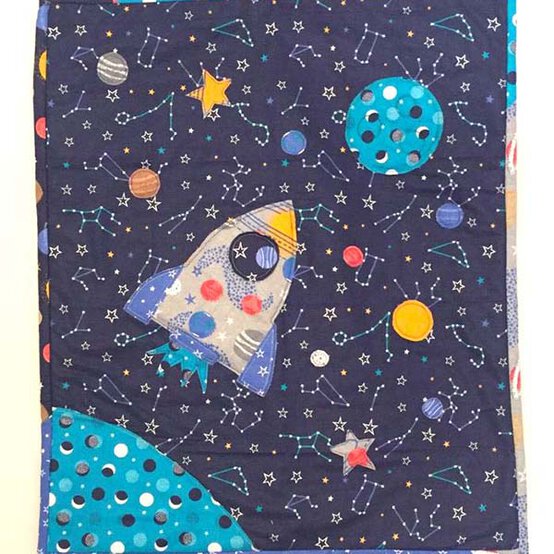 space-wall-hanging-15.jpg?sw=554&q=85