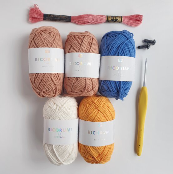 how_to_crochet_an_amigurumi_owl_what_you_will_need_1.jpg.jpeg?sw=554&q=85