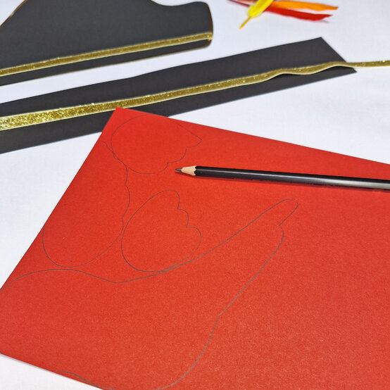 idea_kids-pirate-accessories-hat_step1c.jpg?sw=554&q=85