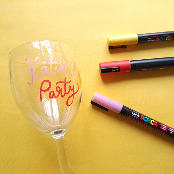 idea%5Fglass%2Dpainting%2Dideas%2Dfor%2Dbeginners%5Fstep%2D05.jpg?sw=554&q=85