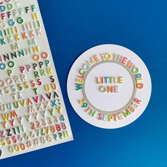 idea_new-baby-scrapbook_step6.jpg?sw=554&q=85