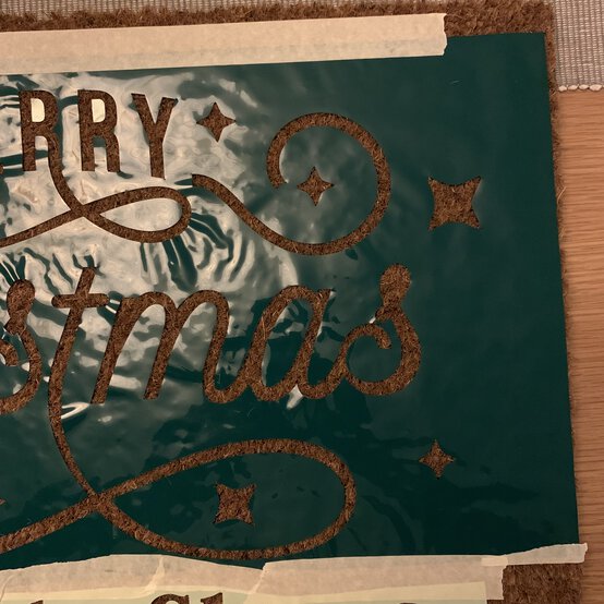 cricut_how-to-make-a-personalised-door-mat_step7.jpg?sw=554&q=85