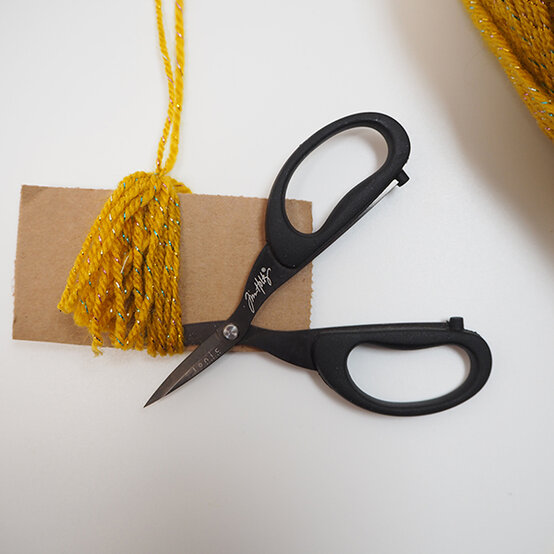 sewing-festive-quilt-10.jpg?sw=554&q=85