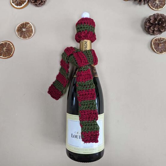 ideas%5Fstash%2Dbusting%2Dchristmas%2Dtable%2Ddecor%5Fdrinks%2Dbottle%2Daccessories%5Fstep%2D2d.jpg?sw=554&q=85