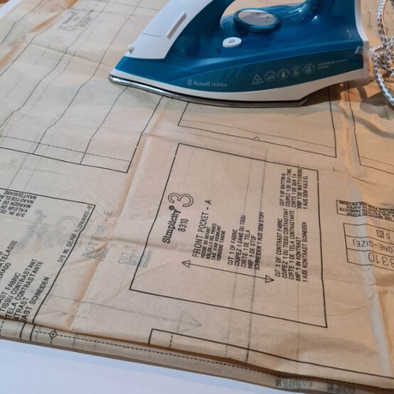 Idea_how-to-sew-a-quilted-bag_step3.jpg?sw=554&q=85