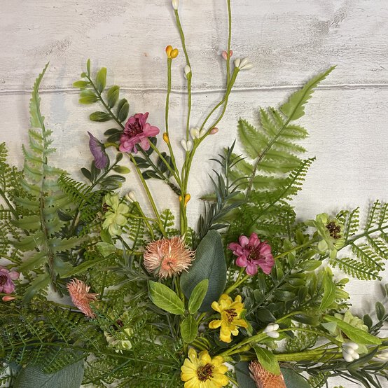 spring-garland-9e.jpeg?sw=554&q=85