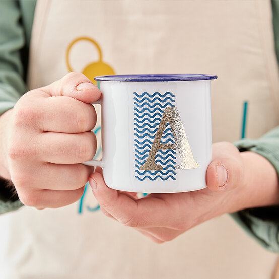 personalised-baking-hamper_mug.jpg?sw=554&q=85