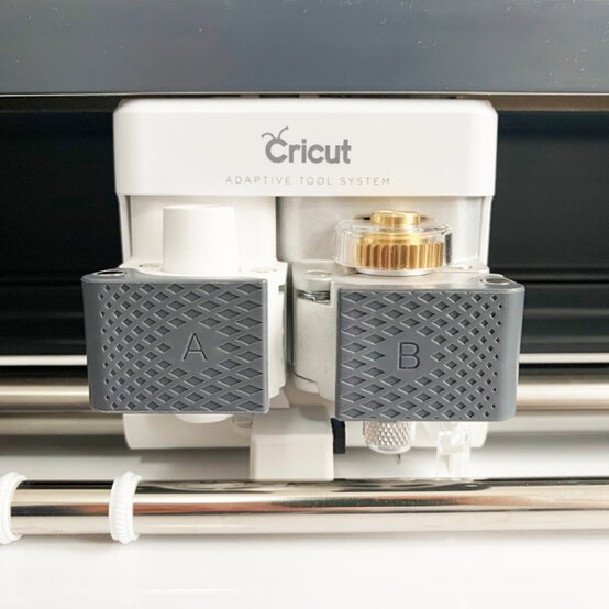 Cricut_How_to_make_a_personalised_baking_hamper_Cricut%20hamper_step%209.jpg?sw=554&q=85