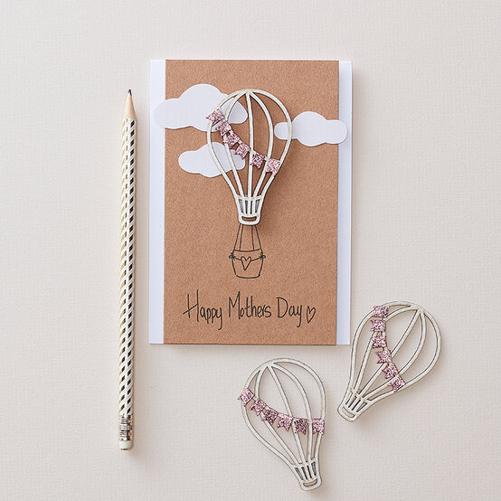 mothers-day-balloon-card.jpg?sw=554&q=85