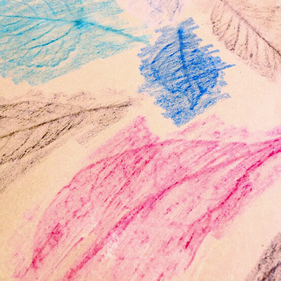 kids-art-activities-autumn-3.jpg?sw=554&q=85