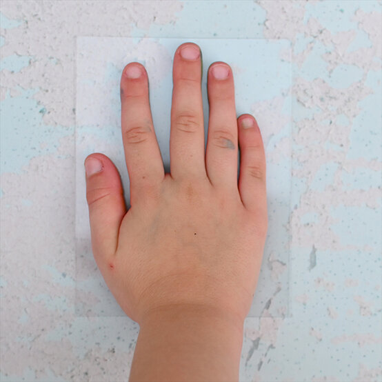 grandparents-key-chain-step-1_2.jpg?sw=554&q=85