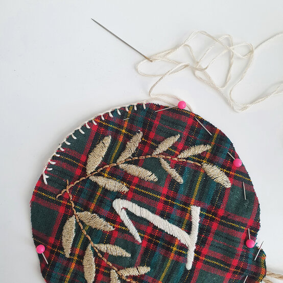 personalised-embroidered-decorations_step24_2.jpg?sw=554&q=85