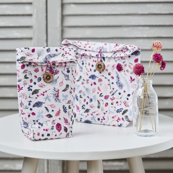 joules%2Dfabric%2Dgift%2Dbag%2Dfinal.jpg?sw=554&q=85