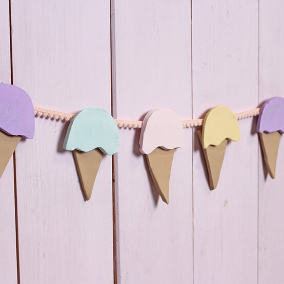 ice-cream-bunting.jpg?sw=554&q=85