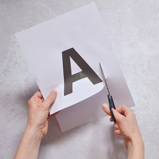 personalised-initial-banner_step2.jpg?sw=554&q=85