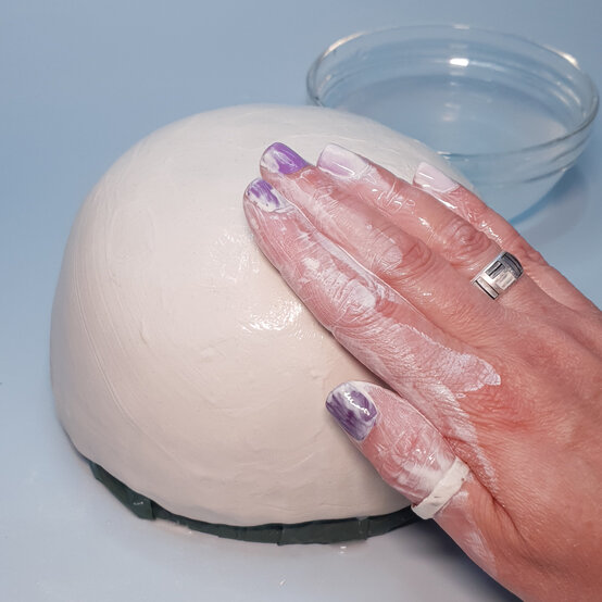 Idea_how-to-make-a-yarn-bowl-with-air-drying-clay_step2h.jpg?sw=554&q=85