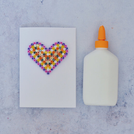 hama_bead_thank_you_cards_pva_glue_step_2.jpg?sw=554&q=85